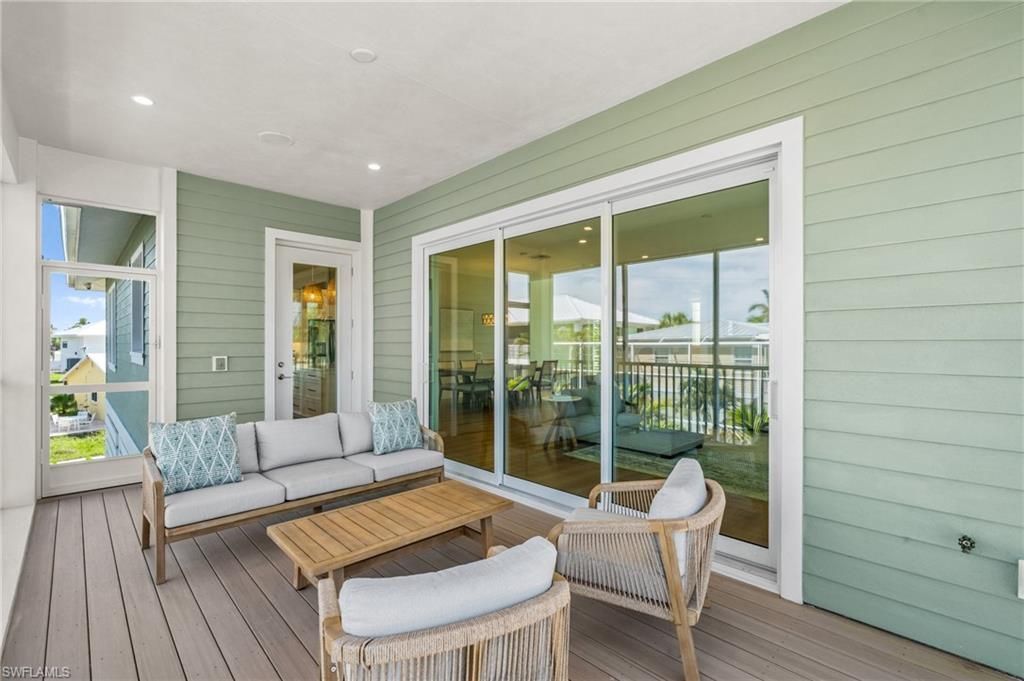 117 Hercules Dr , Fort Myers Beach, FL 33931 Photo