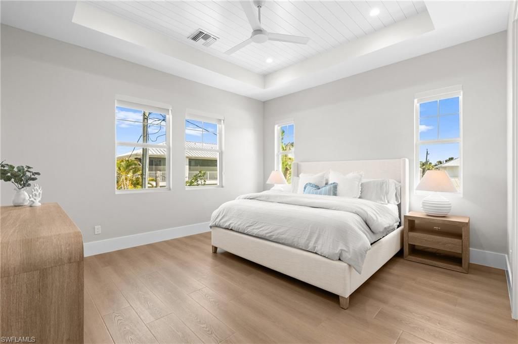 117 Hercules Dr , Fort Myers Beach, FL 33931 Photo