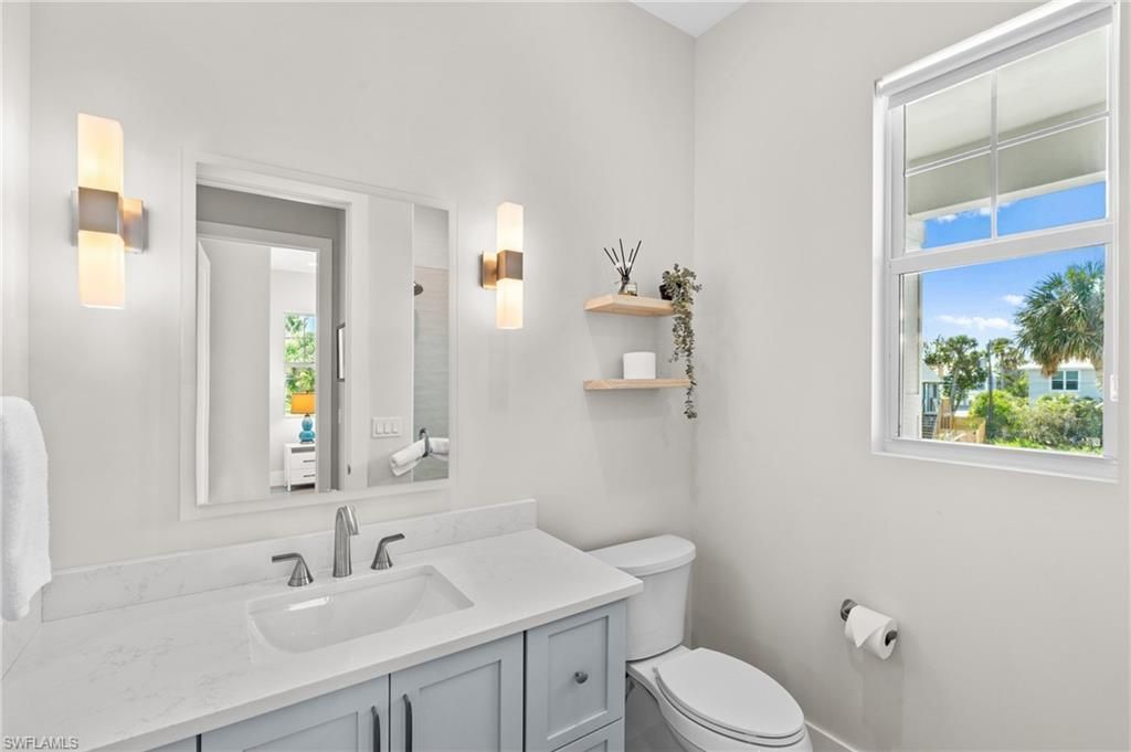 117 Hercules Dr , Fort Myers Beach, FL 33931 Photo