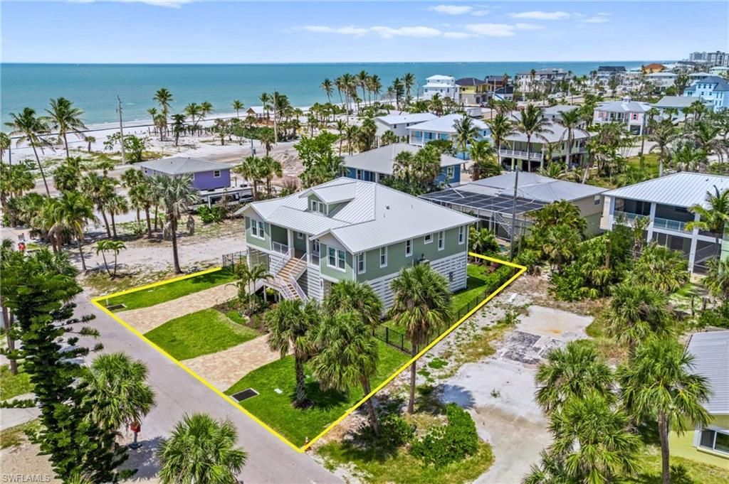 117 Hercules Dr , Fort Myers Beach, FL 33931 Photo
