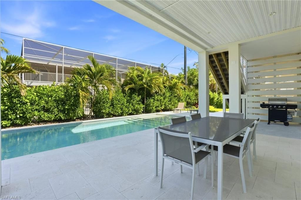 117 Hercules Dr , Fort Myers Beach, FL 33931 Photo
