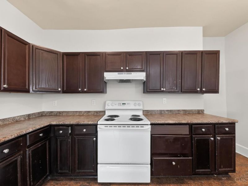 2654 cora Avenue, Cincinnati, OH 45211 Photo 10