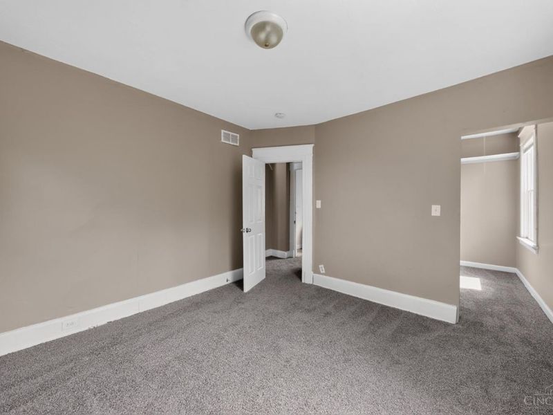 2654 cora Avenue, Cincinnati, OH 45211 Photo 16