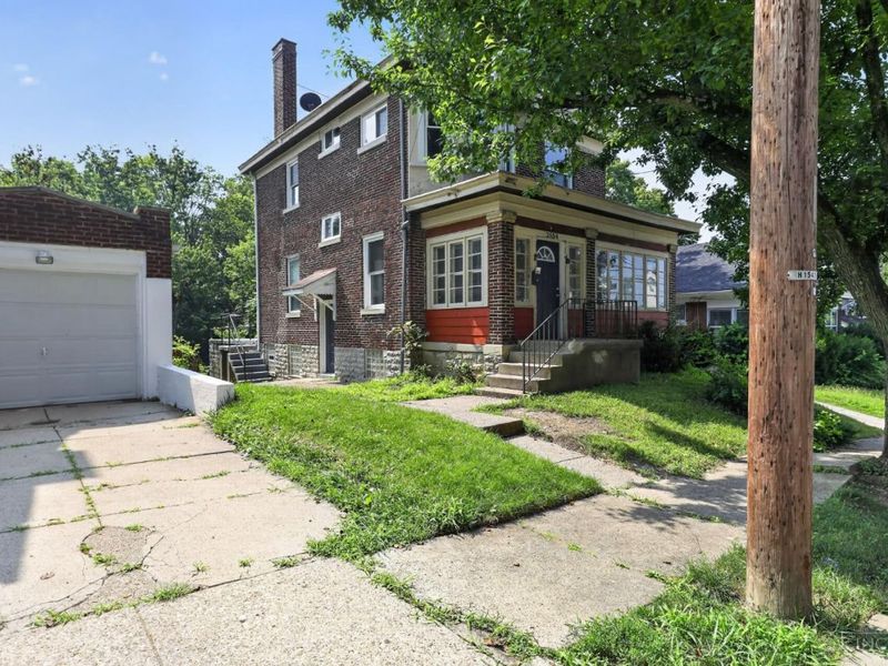 2654 cora Avenue, Cincinnati, OH 45211 Photo 3