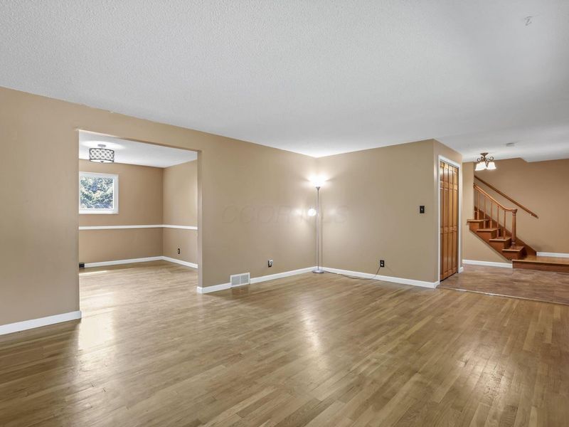 4758 Heatherton Drive , Columbus, OH 43229 Photo 11