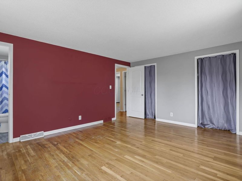 4758 Heatherton Drive , Columbus, OH 43229 Photo 37