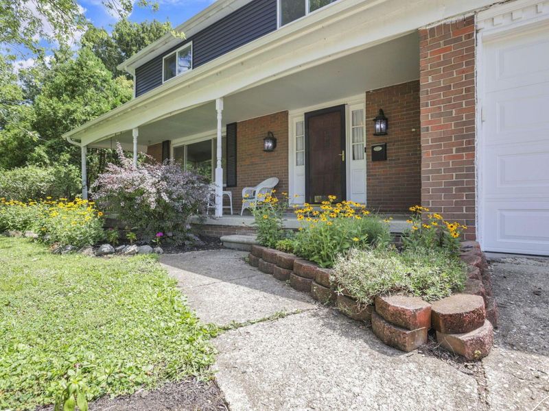 4758 Heatherton Drive , Columbus, OH 43229 Photo 4