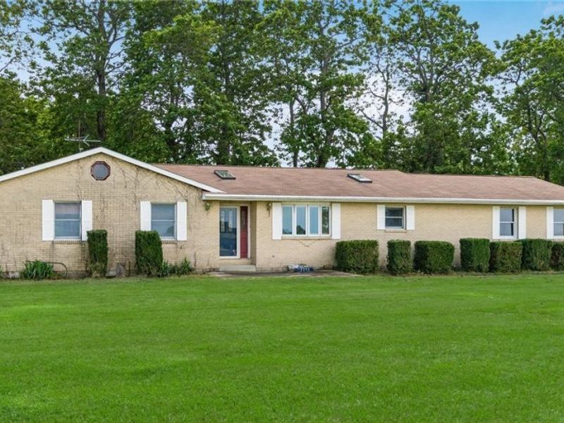 2090 N Sulphur Springs Road, West Alexandria, OH 45381 Photo 5