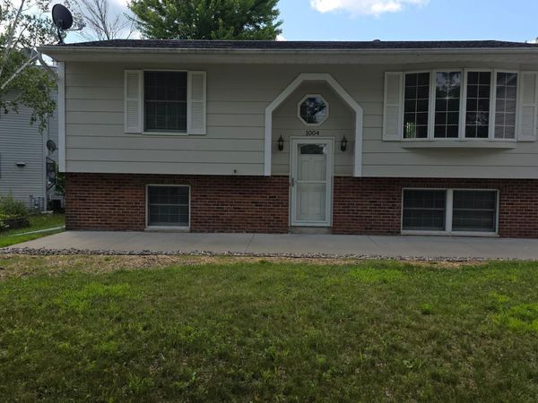 1004 21st Street SE, Rochester, MN 55904
