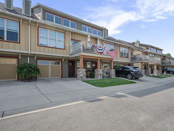 13802 West Bayshore Drive S, Traverse City, MI 49684