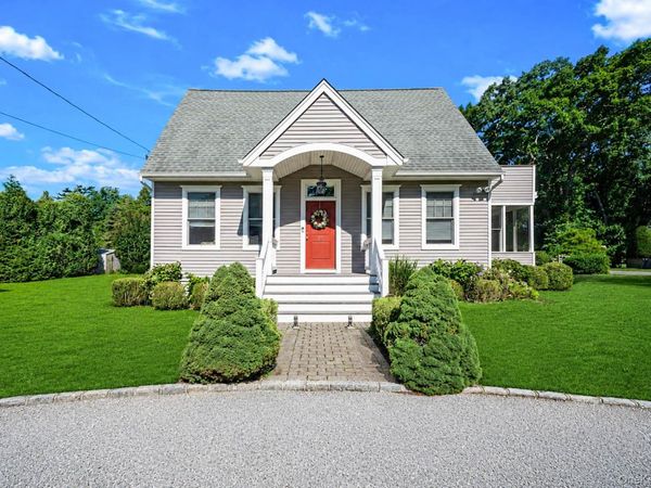 16 Foster Crossing , East Quogue, NY 11942