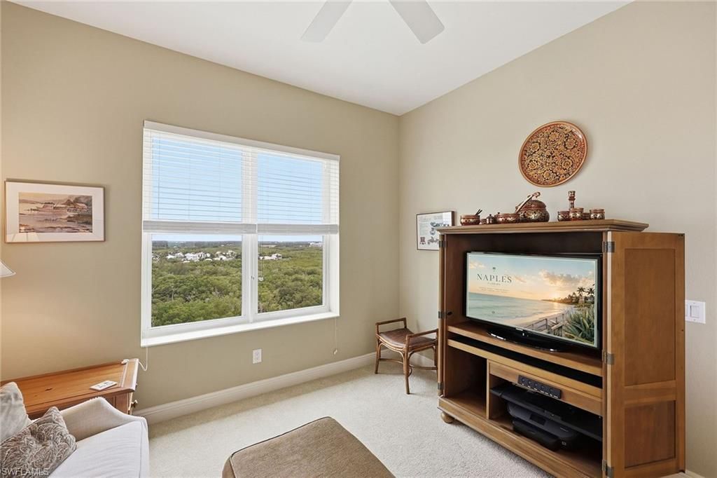 420 Cove Tower Dr, Unit 1404, Naples, FL 34110 Photo