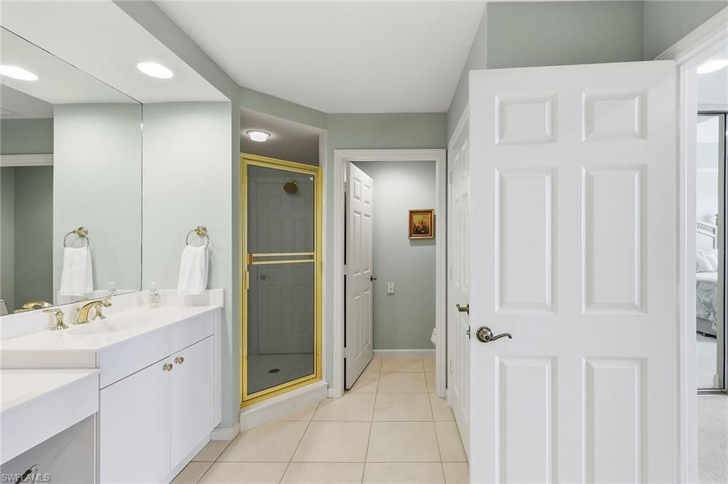 420 Cove Tower Dr, Unit 1404, Naples, FL 34110 Photo