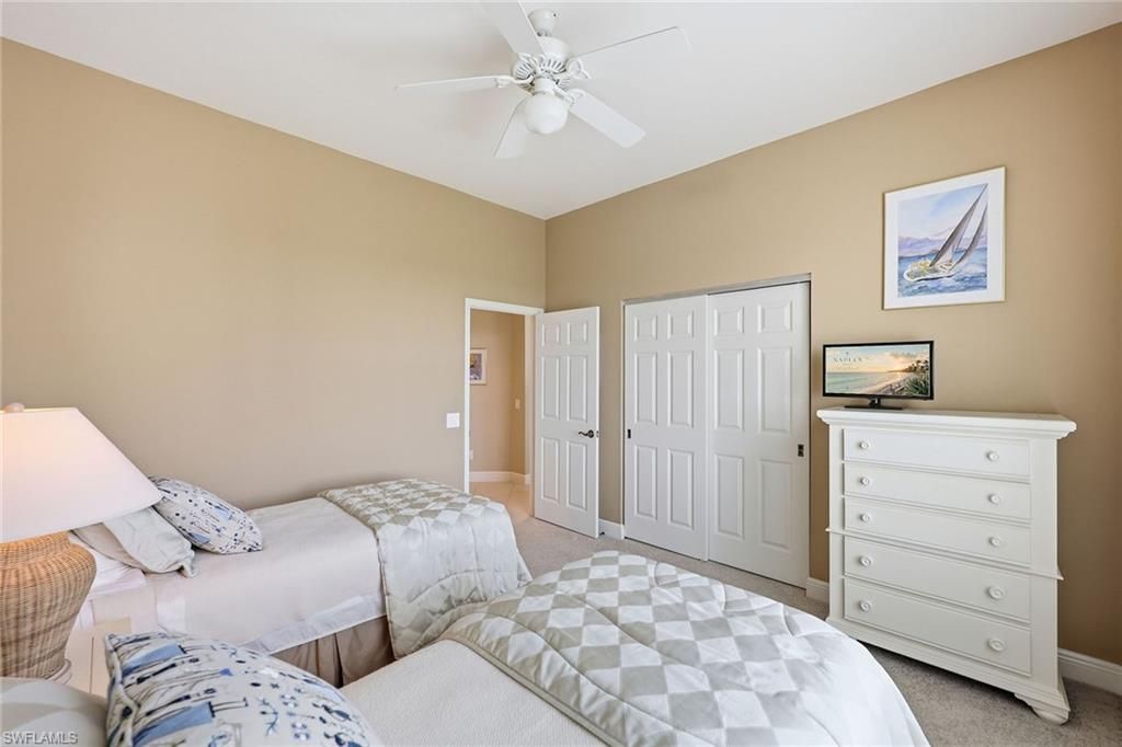 420 Cove Tower Dr, Unit 1404, Naples, FL 34110 Photo