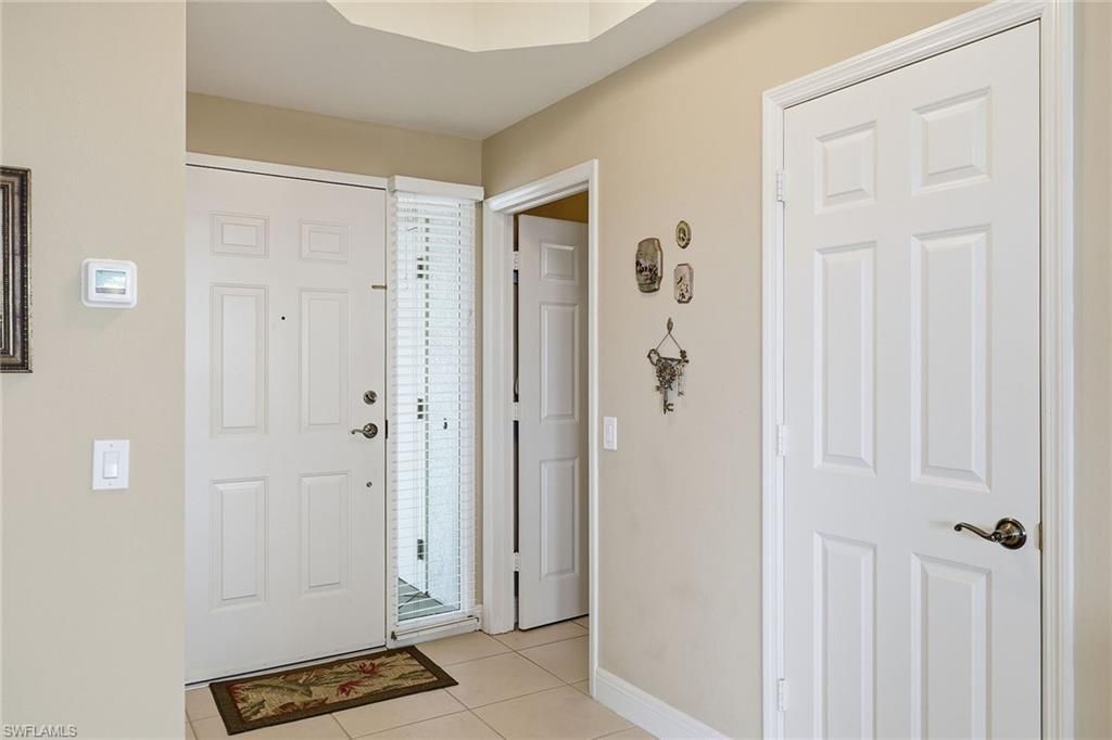 420 Cove Tower Dr, Unit 1404, Naples, FL 34110 Photo
