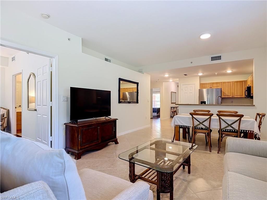 4500 Botanical Place Cir, Unit 102, Naples, FL 34112 Photo