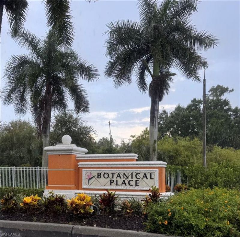 4500 Botanical Place Cir, Unit 102, Naples, FL 34112 Photo