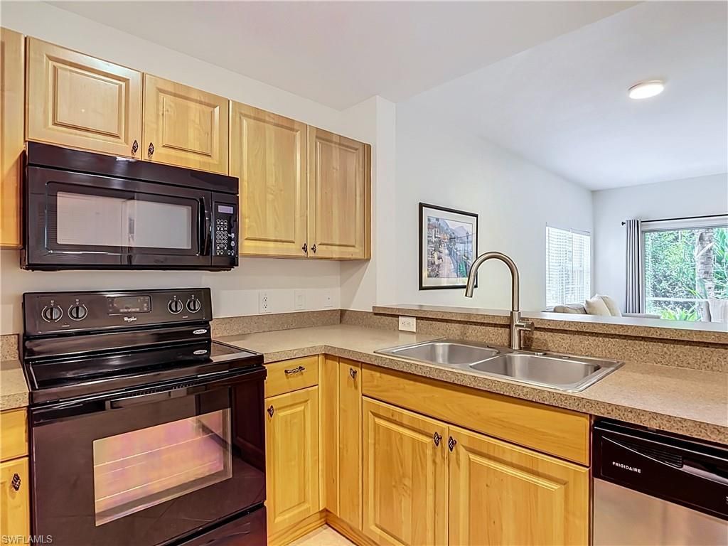 4500 Botanical Place Cir, Unit 102, Naples, FL 34112 Photo