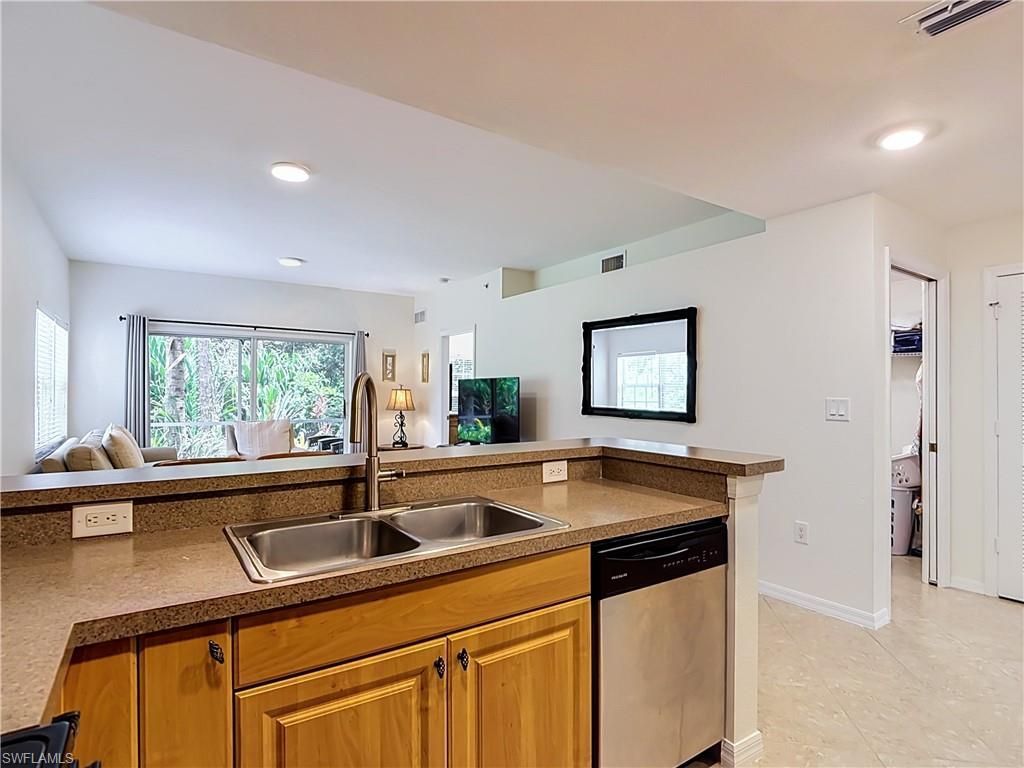 4500 Botanical Place Cir, Unit 102, Naples, FL 34112 Photo