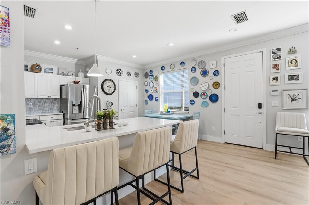 15671 Marcello Cir, Unit 124, Naples, FL 34110 Photo