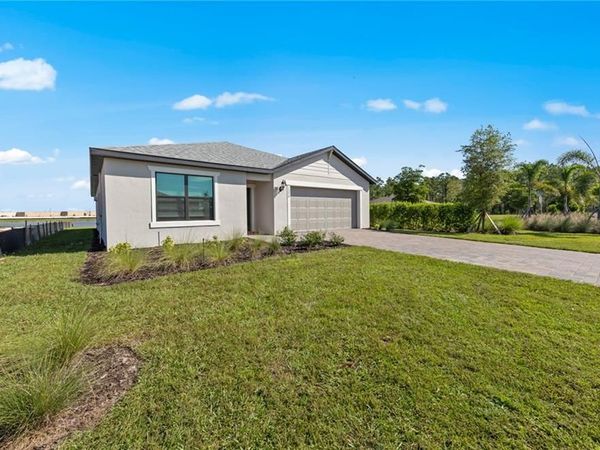 1137 Caloosa Breeze DR, LABELLE, FL 33935