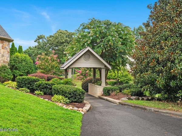 8506 River Club Way, Knoxville, TN 37922
