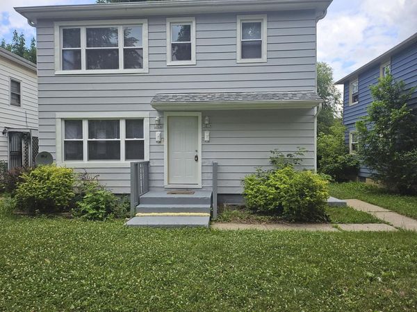 5914 N 37th STREET, Unit 5916, Milwaukee, WI 53209