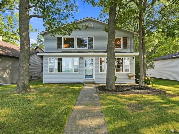 9151 Point Charities Avenue, Caseville Twp, MI 48755