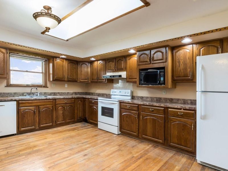 2090 N Sulphur Springs Road , West Alexandria, OH 45381 Photo 12