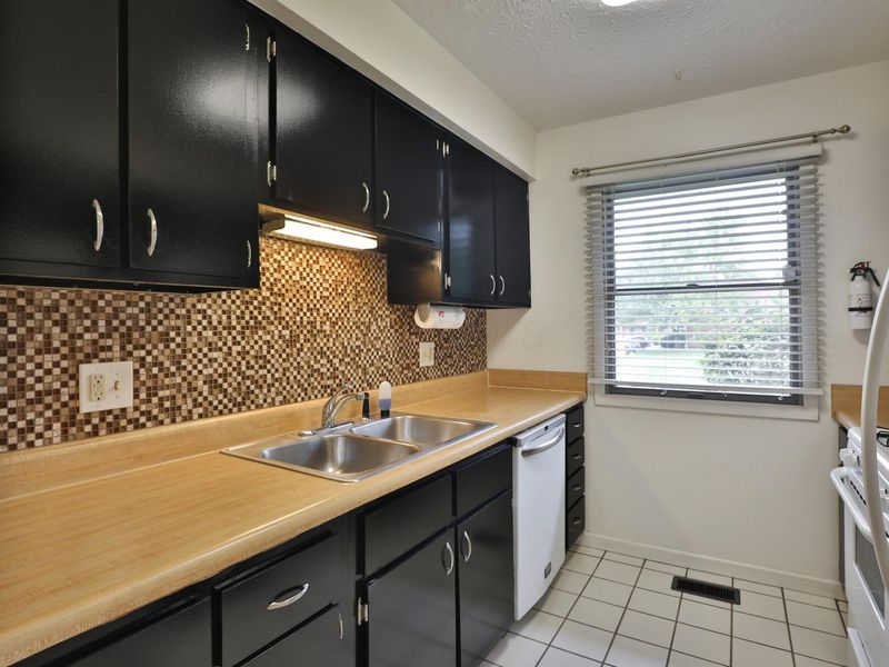 5655 Great Woods Boulevard, Columbus, OH 43231 Photo 12
