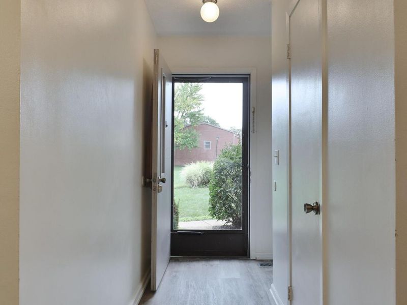 5655 Great Woods Boulevard, Columbus, OH 43231 Photo 4