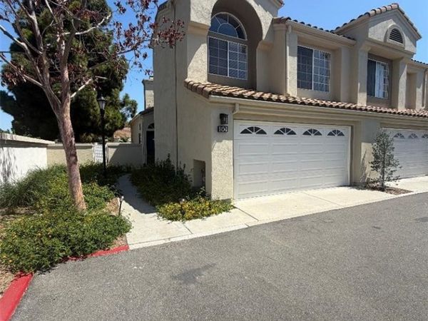 80 Almador, Irvine, CA 92614
