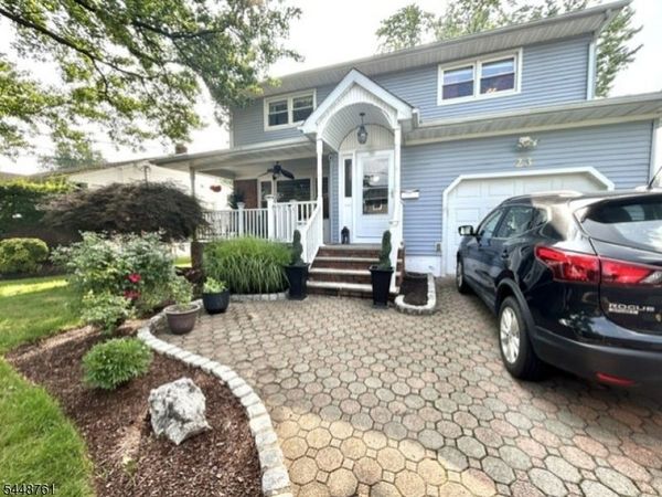 23 Charles St, Clark, NJ 07066