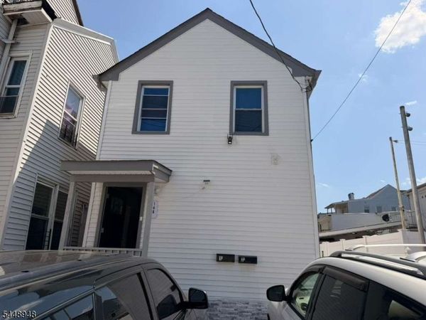146 20Th Ave, Paterson, NJ 07501