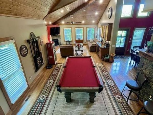 105 Bay Dr, Lancaster, TN 38569