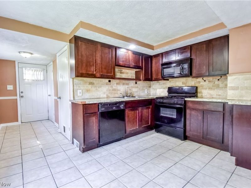 406 E 266th Street, Euclid, OH 44132 Photo 23