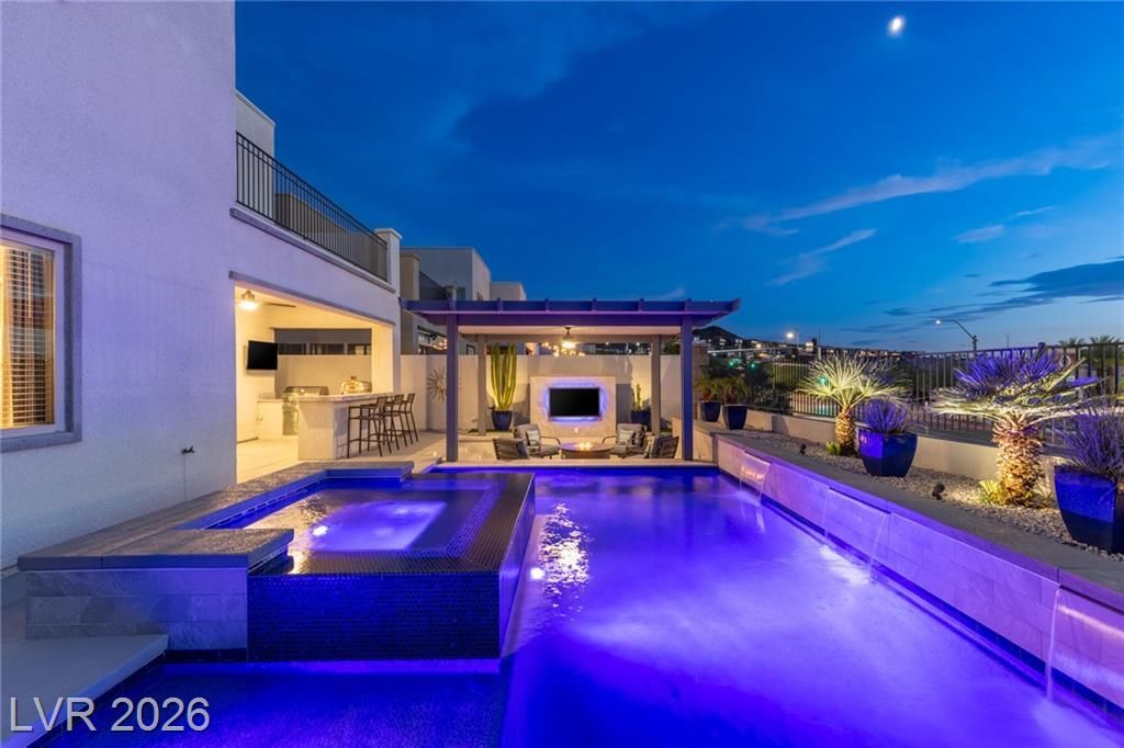 743 Glowing Horizon Street, Henderson, NV 89052 Main Photo