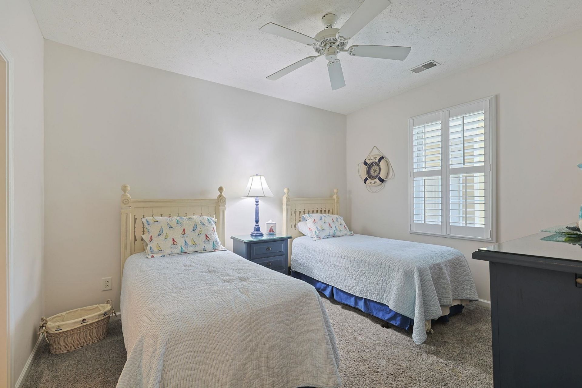 601 Hillside Dr. N Photo 15