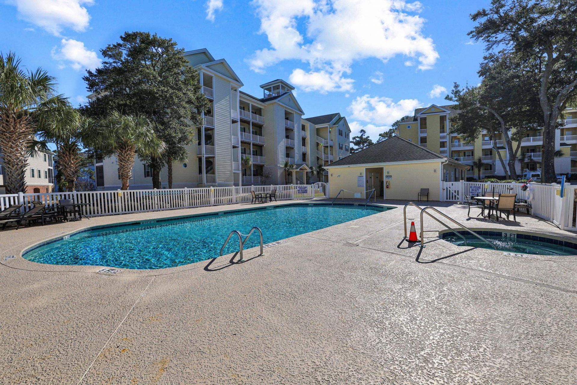 601 Hillside Dr. N Photo 29