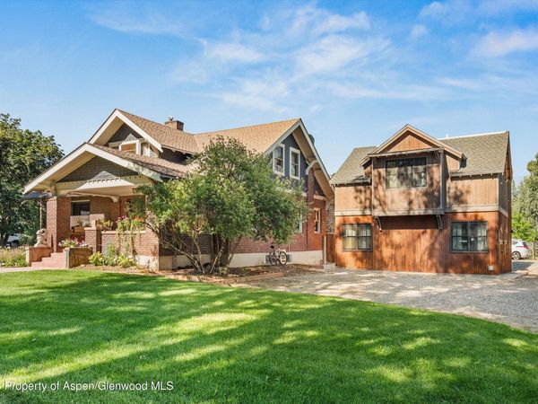 275 S 4th Street, Carbondale, CO 81623