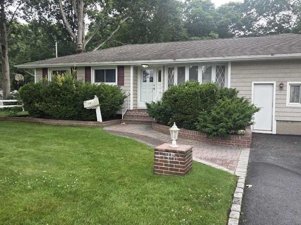 1080 Ocean Avenue , Bay Shore, NY 11706