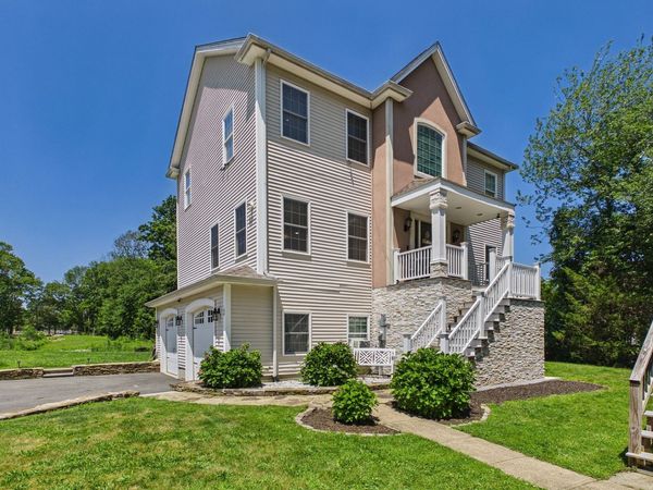 106 David St, Fall River, MA 02720