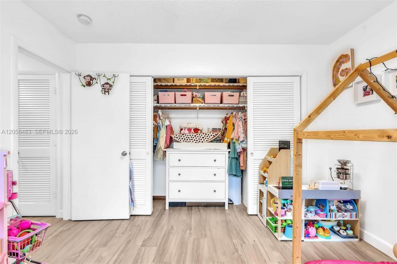 101 El Dorado Pkwy, Plantation, FL 33317 Photo