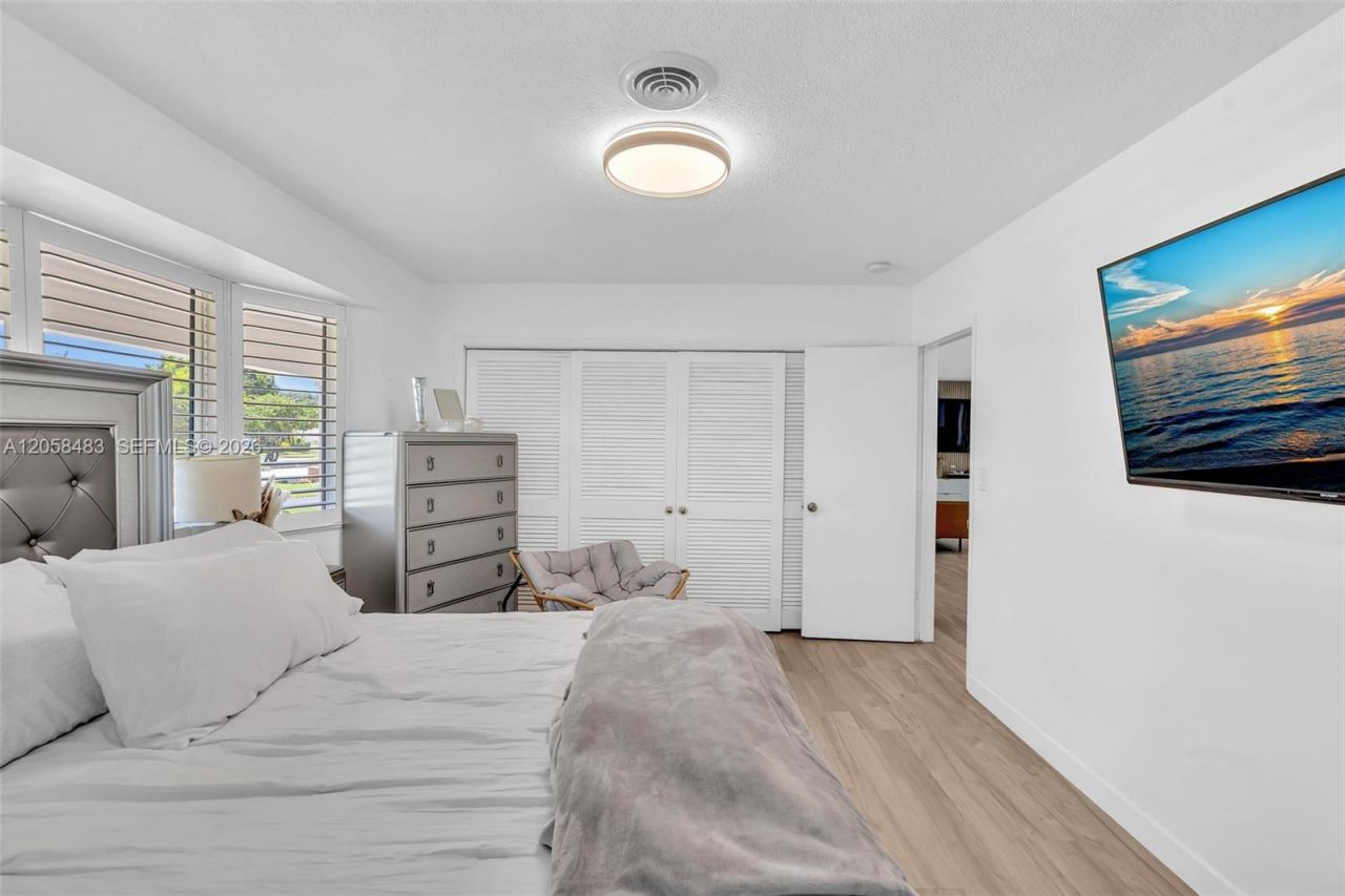 101 El Dorado Pkwy, Plantation, FL 33317 Photo