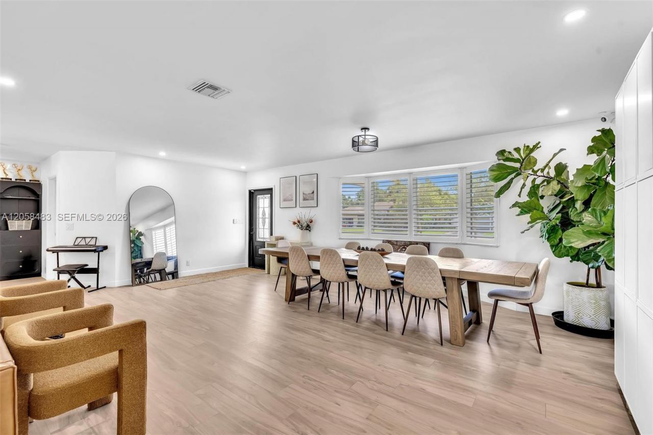 101 El Dorado Pkwy, Plantation, FL 33317 Photo