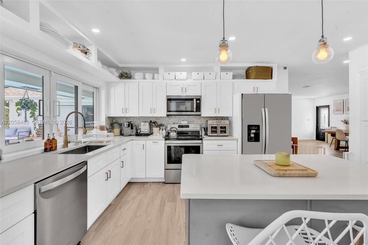 101 El Dorado Pkwy, Plantation, FL 33317 Photo