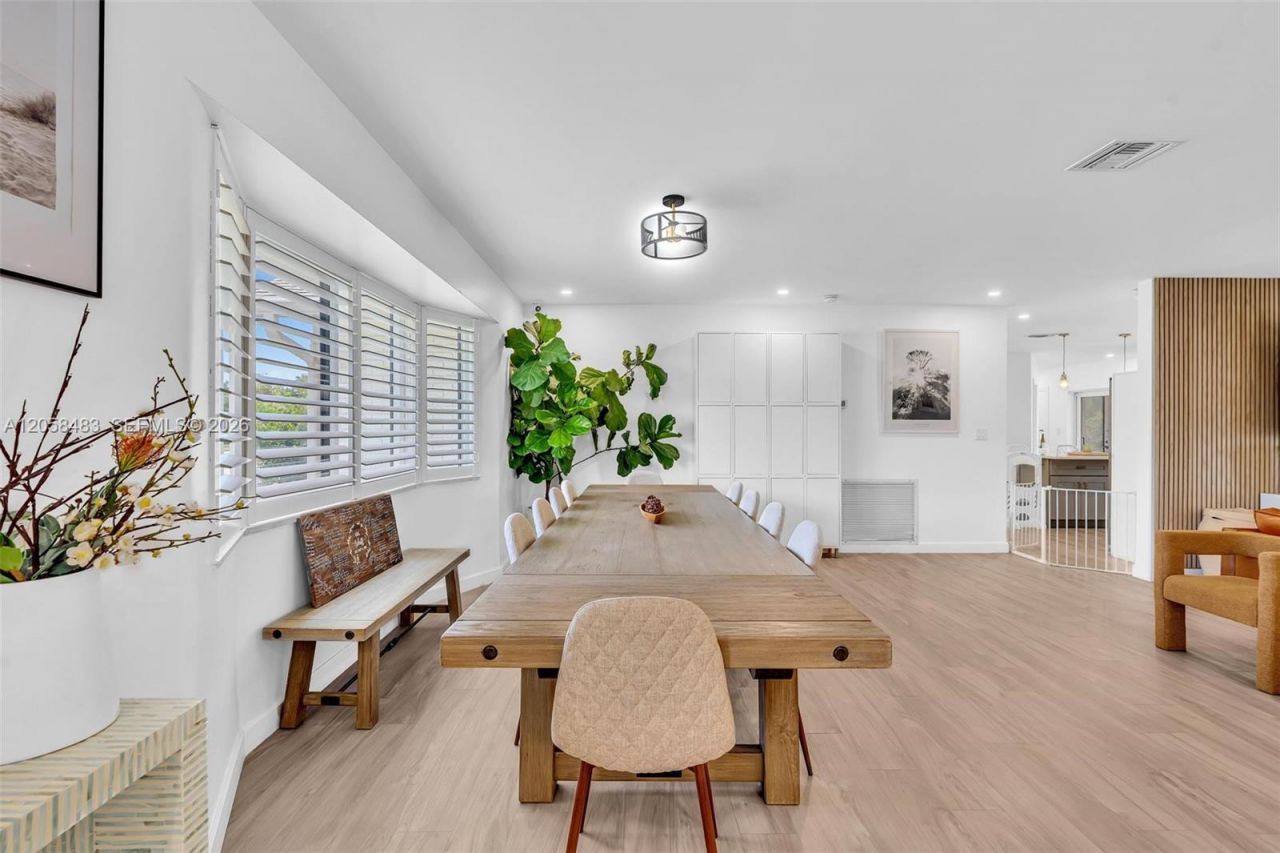 101 El Dorado Pkwy, Plantation, FL 33317 Photo