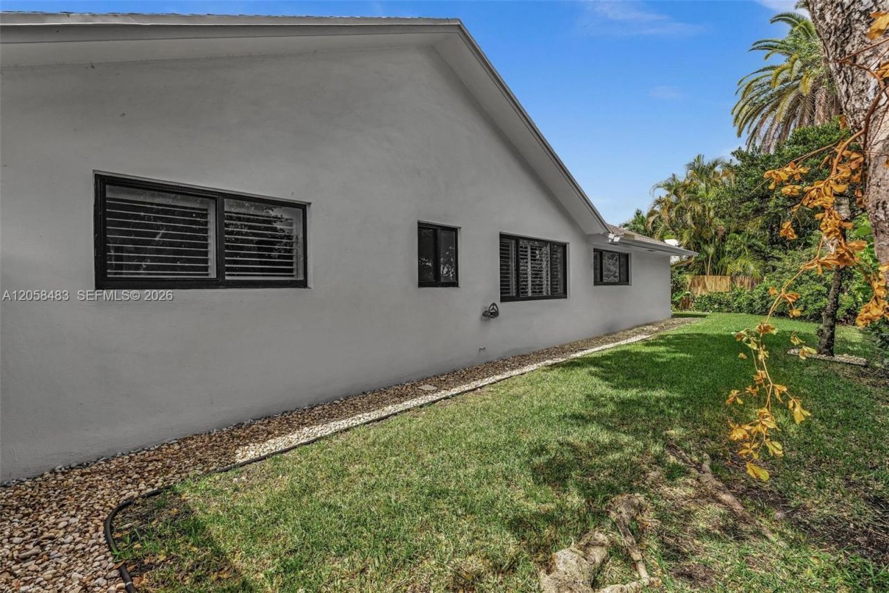 101 El Dorado Pkwy, Plantation, FL 33317 Photo