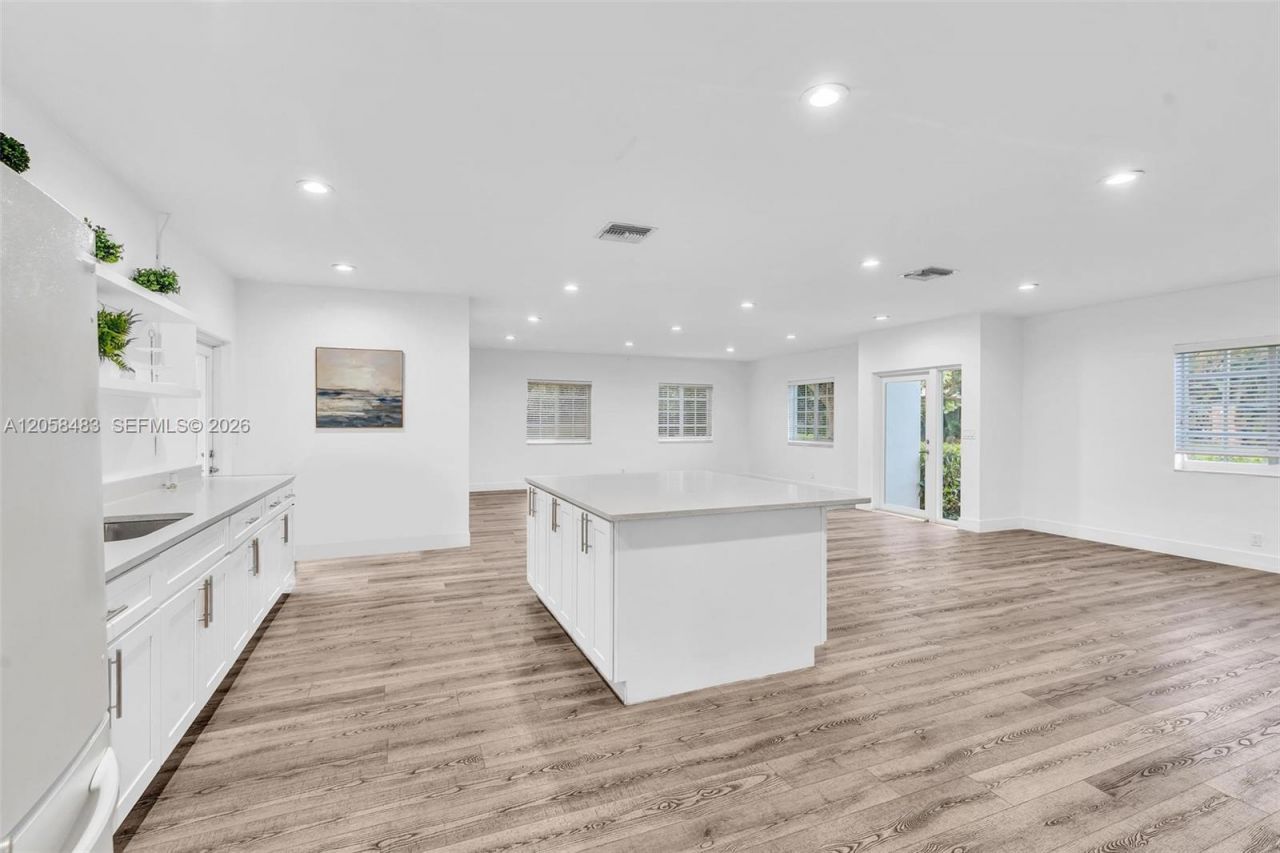101 El Dorado Pkwy, Plantation, FL 33317 Photo