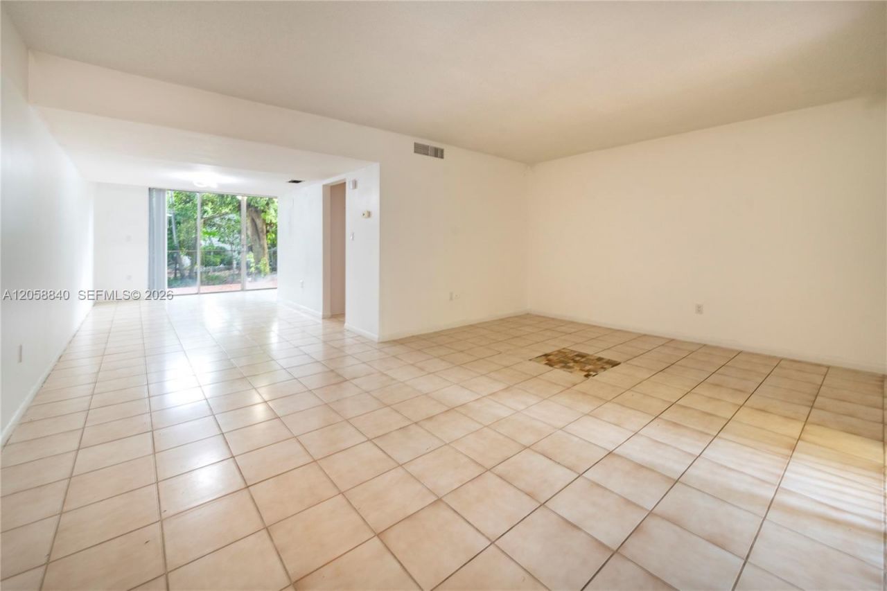 8401 W Sample Rd , Unit 19, Coral Springs, FL 33065 Photo